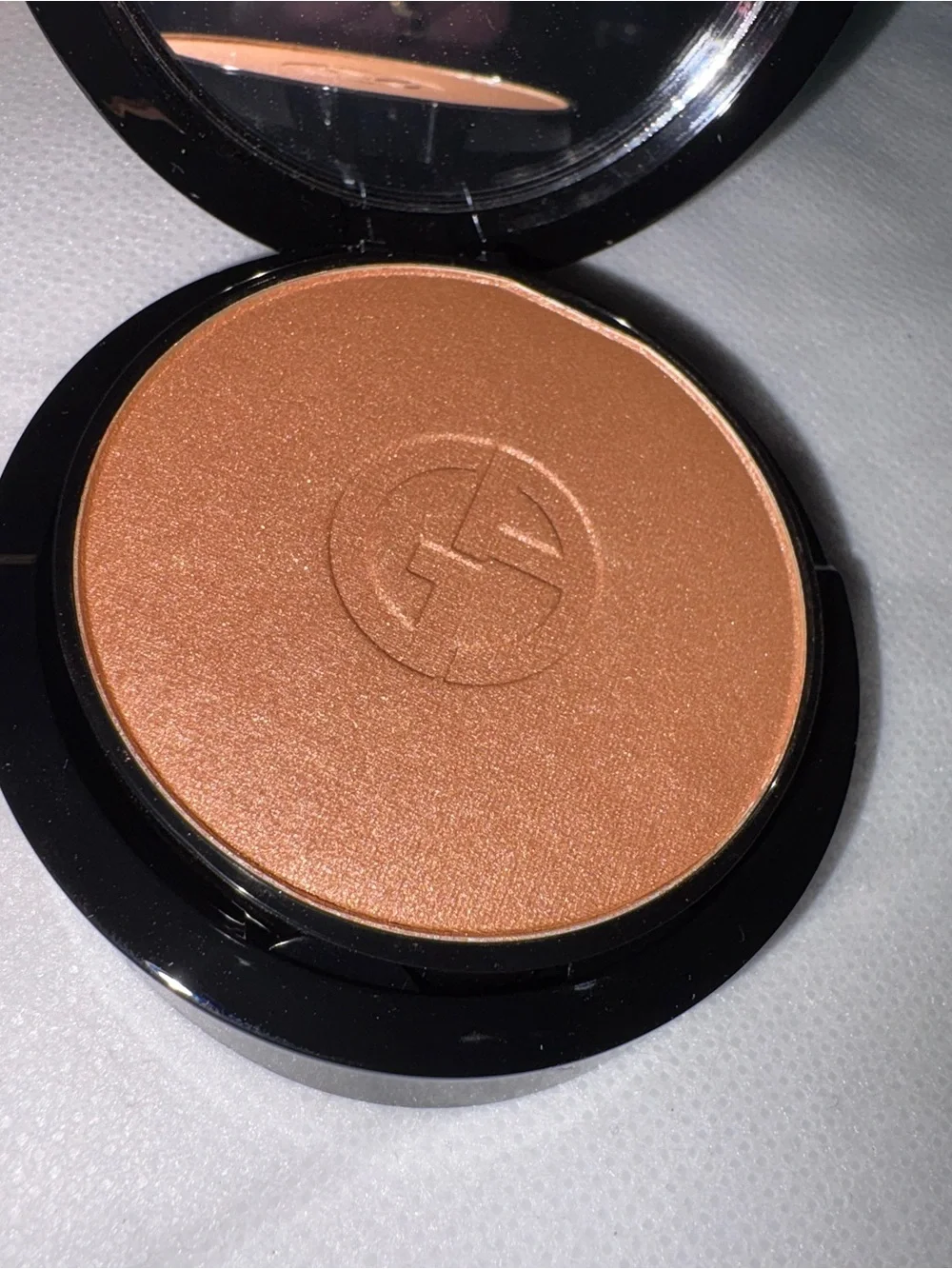 BNIB Giorgio Armani Luminous Silk Highlighter Golden Glow 9g Full Size Authentic